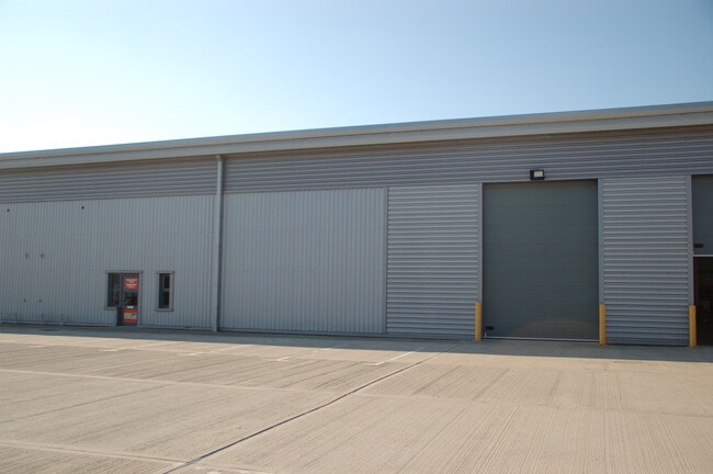 More details for Phoenix Pky, Corby - Industrial to Rent
