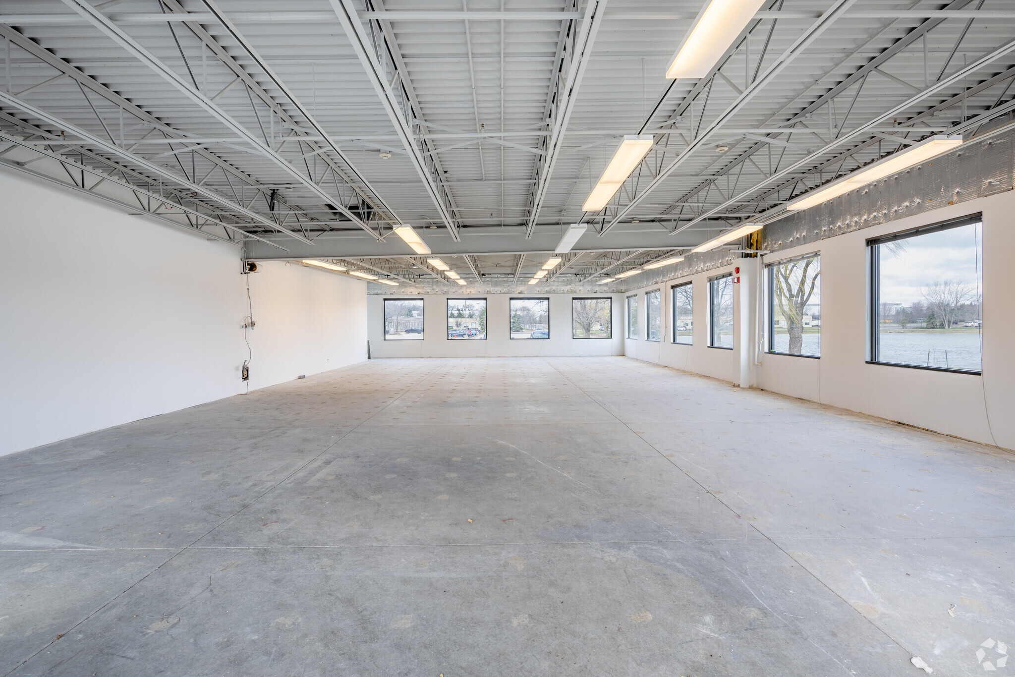 850-868 Technology Way, Libertyville, IL to rent Interior Photo- Image 1 of 5