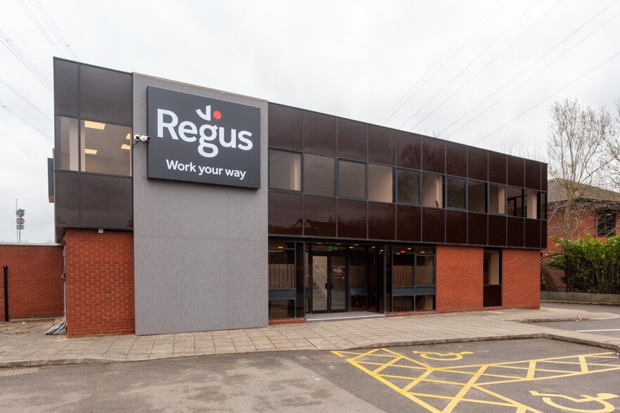 1 Meridian South, Leicester to rent - Interior Photo - Image 1 of 10