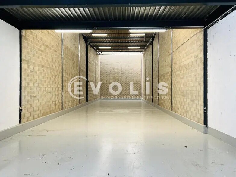 Light Industrial in Noisy-le-Grand to rent - Interior Photo - Image 3 of 7
