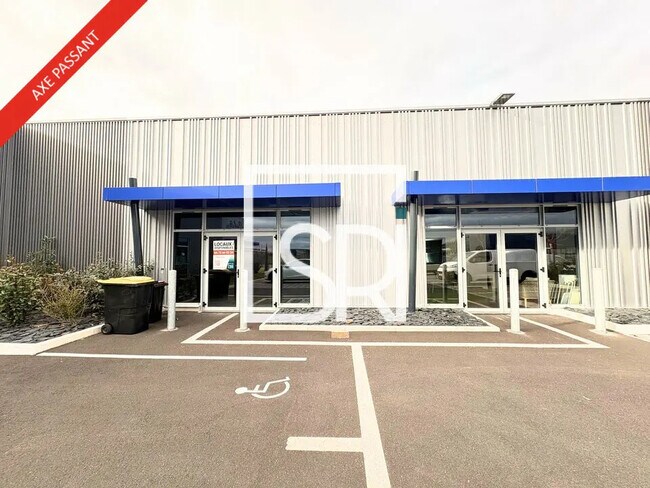Location Commerce 296 m²