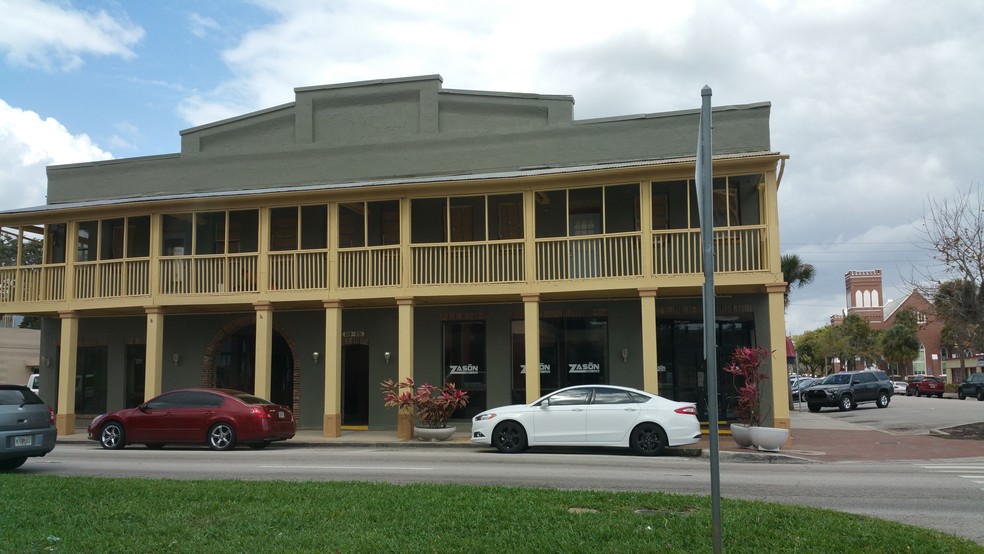 219-221 Broadway Ave, Kissimmee, FL for sale - Building Photo - Image 1 of 1