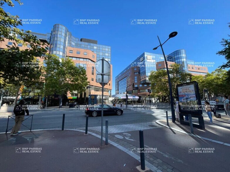 Office in Toulouse to rent - Building Photo - Image 1 of 14