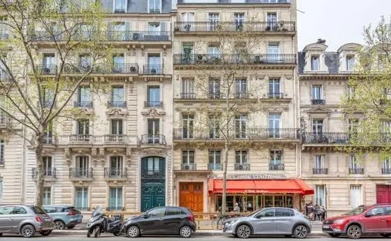 Location Bureaux 198 m² - Photo 1