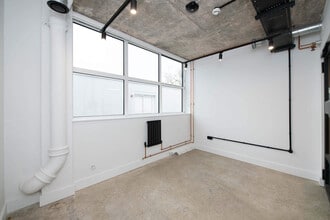 4-10 North Rd, London to rent Interior Photo- Image 2 of 16