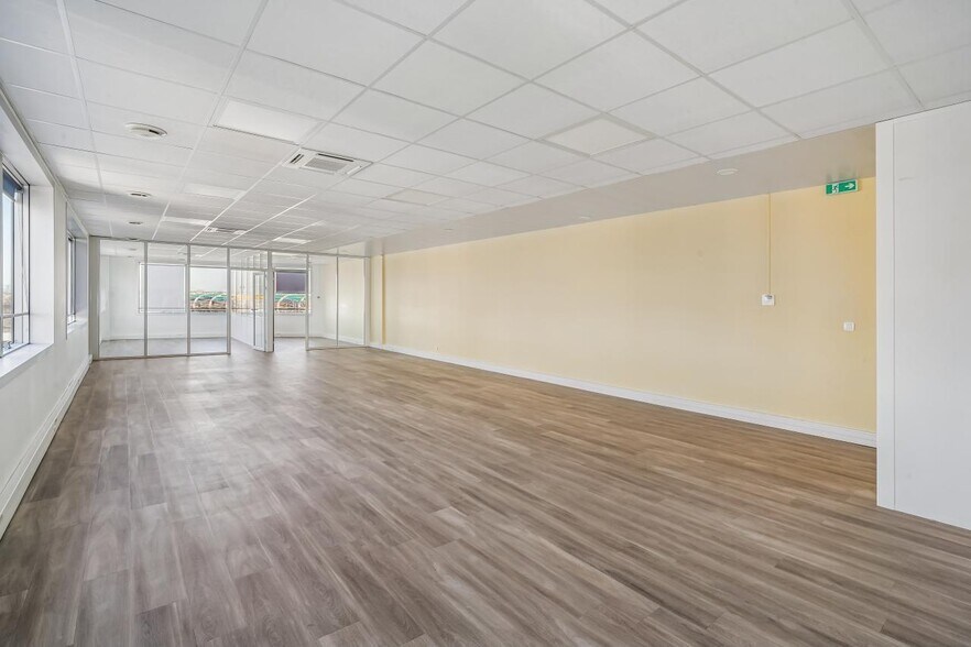 Office in Villepinte to rent - Interior Photo - Image 3 of 14