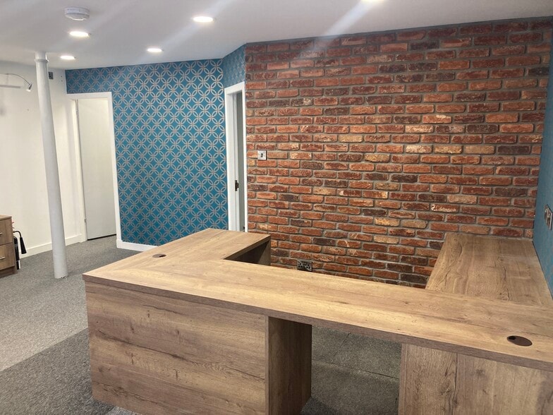 101 Main St, West Kilbride to rent - Building Photo - Image 3 of 5