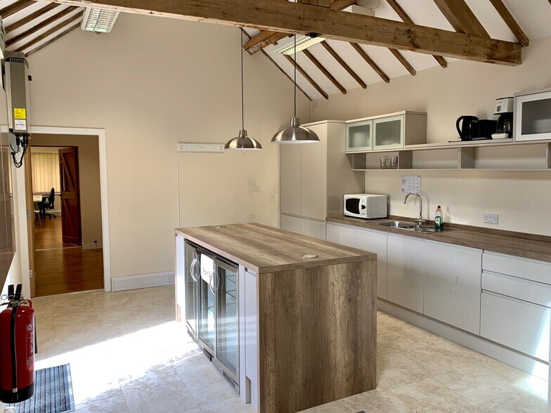 Coventry Rd, Sharnford to rent - Interior Photo - Image 3 of 5