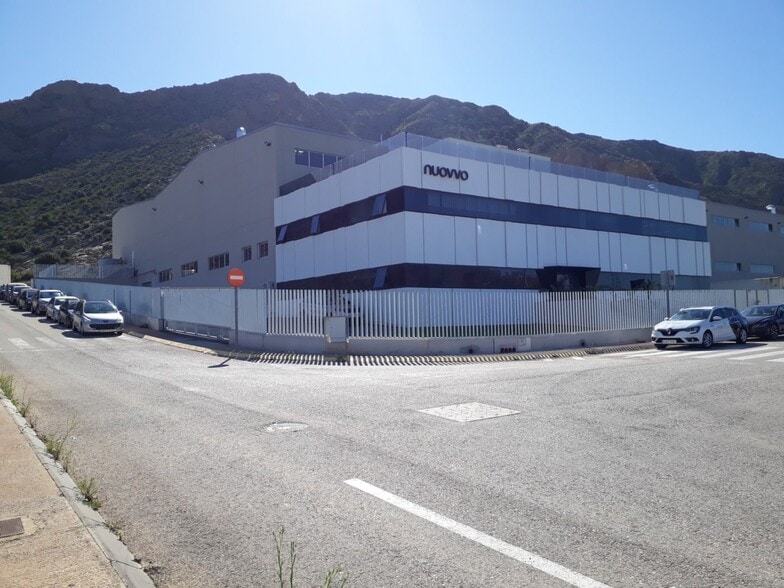 Industrial in Redován for sale - Building Photo - Image 2 of 4