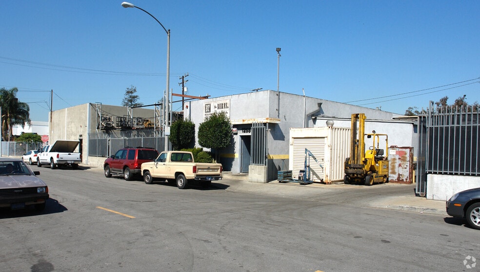 1255-1275 W 17th St, Long Beach, CA for rent - Building Photo - Image 2 of 2