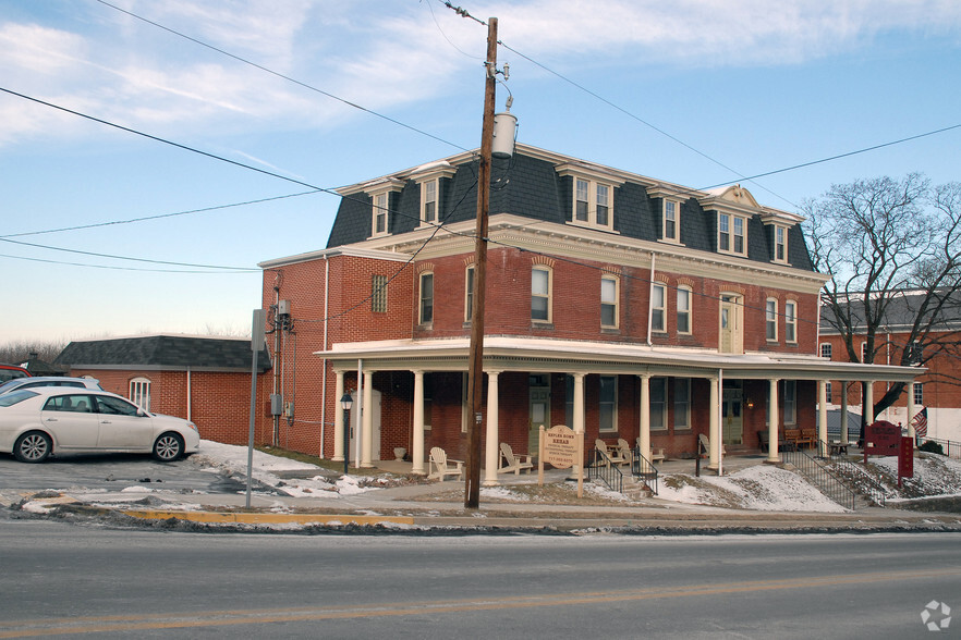 44 S Market St, Elizabethville, PA for sale - Primary Photo - Image 1 of 1