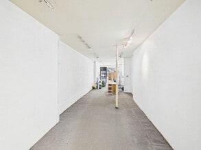 56 Raeburn Pl, Edinburgh to rent Interior Photo- Image 2 of 4