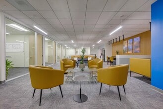 27001 Agoura Rd, Calabasas, CA to rent Interior Photo- Image 2 of 17