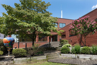 100 W Antietam St, Hagerstown, MD for rent Building Photo- Image 1 of 8