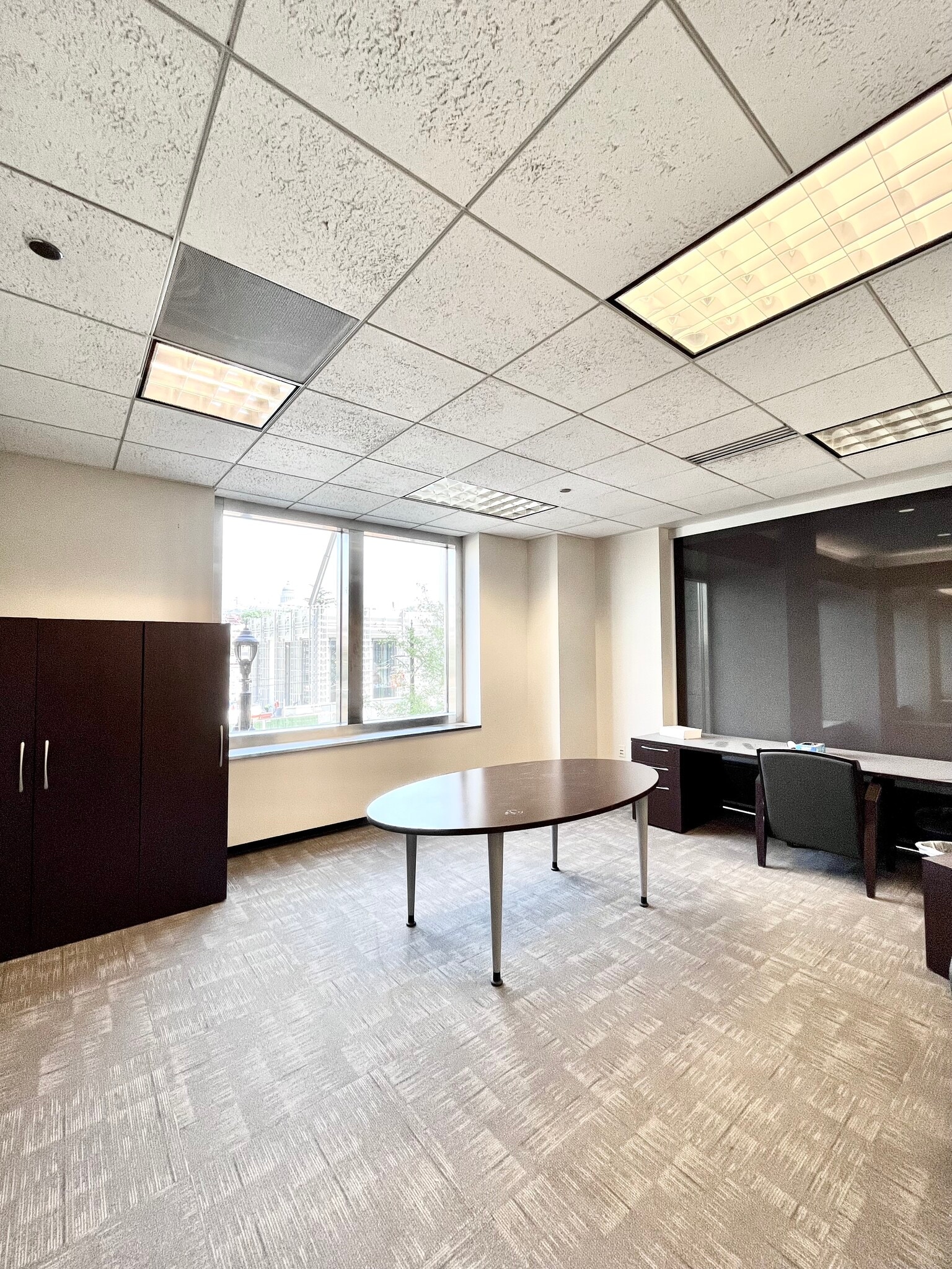 2 S Main St, Salt Lake City, UT to rent Interior Photo- Image 1 of 3