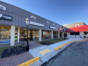 18051-18139 Triangle Shopping Plz, Dumfries, VA for rent Building Photo- Image 1 of 5