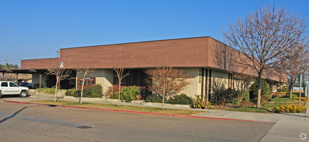 3330-3346 W Mineral King Ave, Visalia, CA for rent - Building Photo - Image 2 of 5