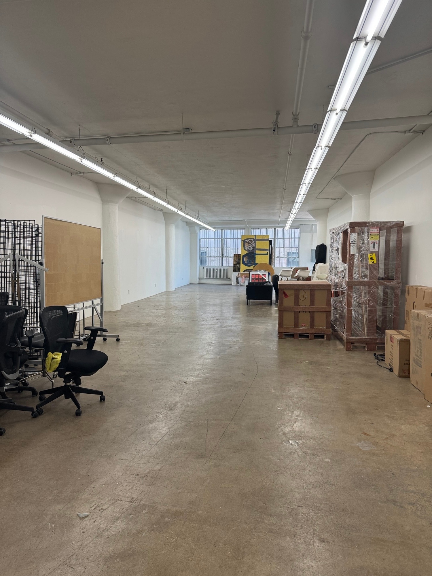 719 S Los Angeles St, Los Angeles, CA to rent Interior Photo- Image 1 of 2