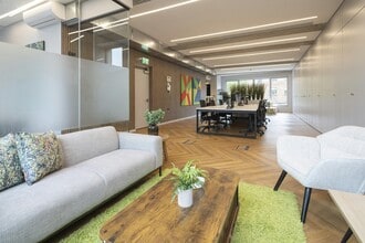 131-132 Shoreditch High St, London to rent Interior Photo- Image 2 of 7