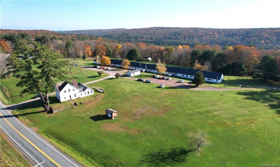 22 Arrowhead Apartments, Narrowsburg, NY for sale - Building Photo - Image 1 of 33