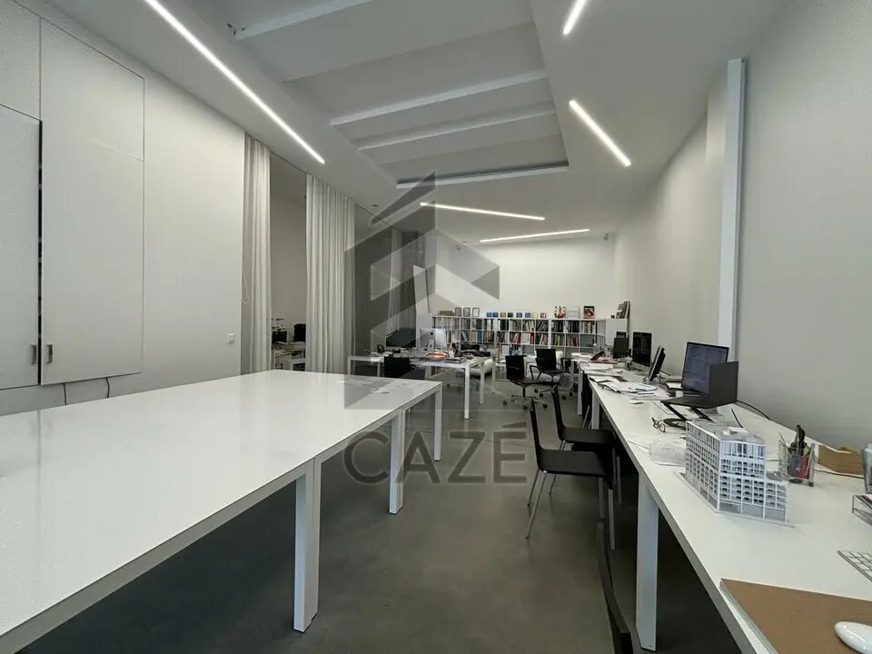 Location Bureaux 105 m² à 210 m² - Photo 1