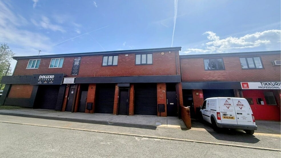 1-5 Clarence St, Chorley to rent - Primary Photo - Image 1 of 15