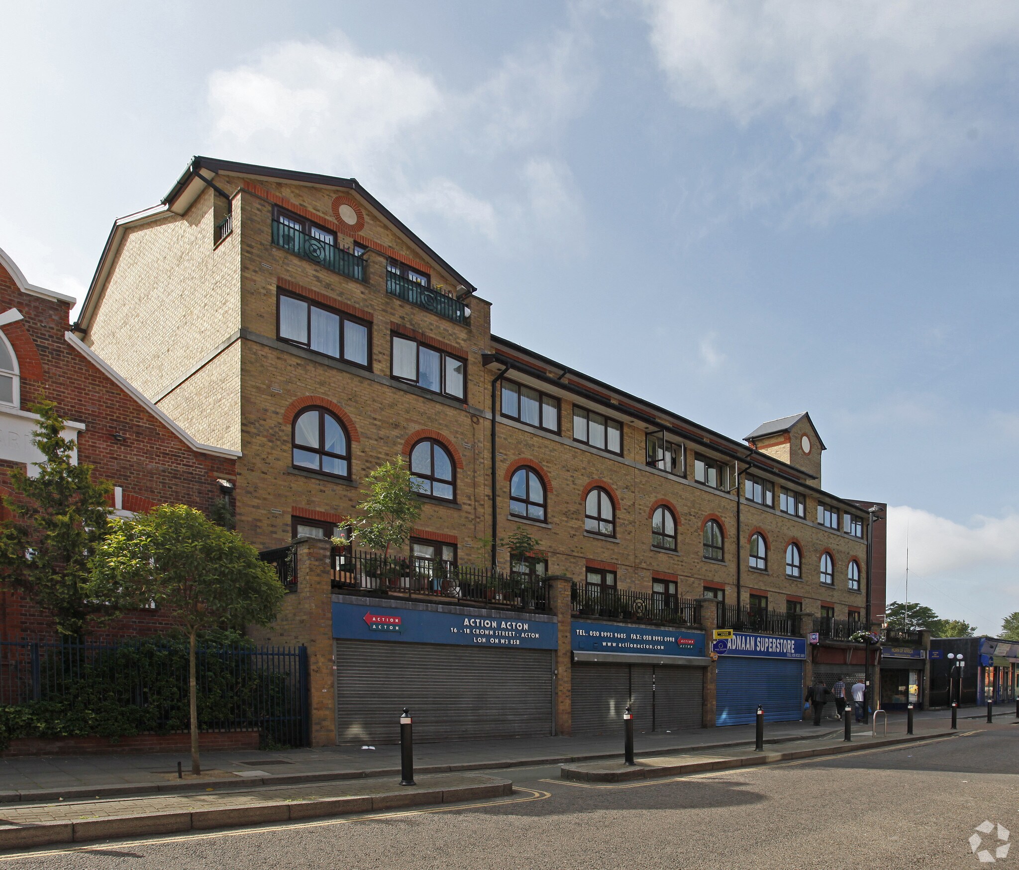 16-24 Crown St, London for sale Primary Photo- Image 1 of 1