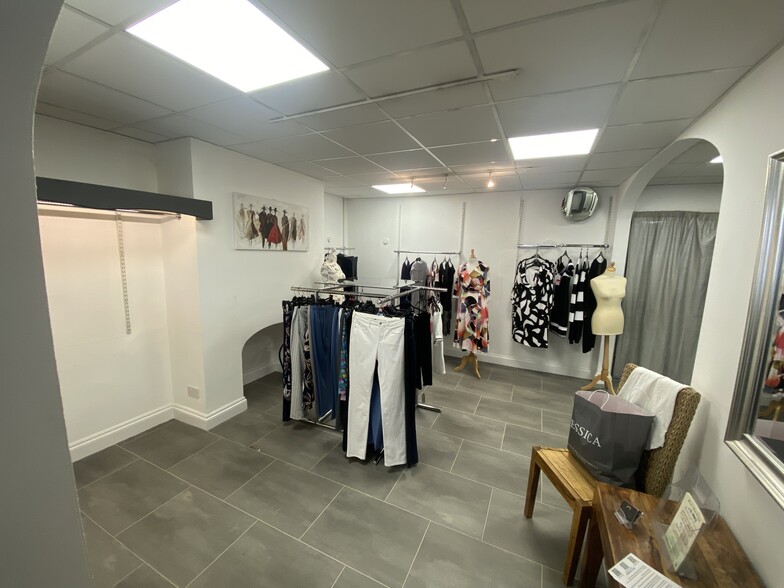 59 High Street, Fordingbridge for sale - Building Photo - Image 3 of 3