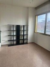 Office in Vilanova i la Geltrú, Barcelona to rent Interior Photo- Image 1 of 18