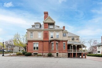 404 County St, New Bedford, MA for rent Building Photo- Image 2 of 7