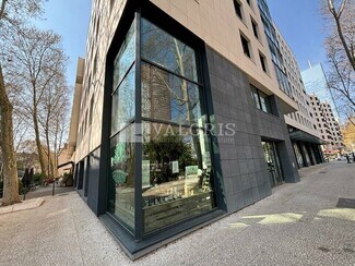 More details for 190-194 Rue Garibaldi, Lyon - Retail to Rent