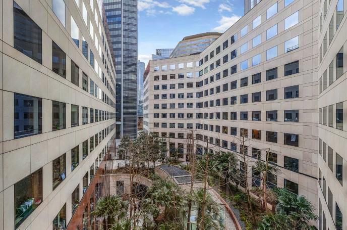8 Avenue De L'Arche, Courbevoie to rent - Building Photo - Image 3 of 10