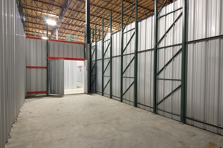 ReadySpaces Denver Park Hill - Commercial Property