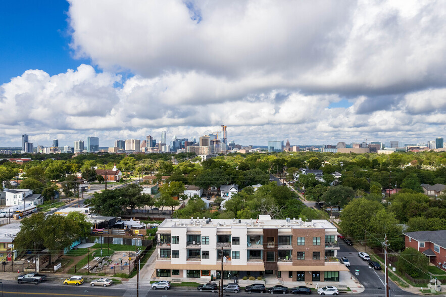 1212 Chicon St, Austin, TX for sale - Aerial - Image 2 of 4