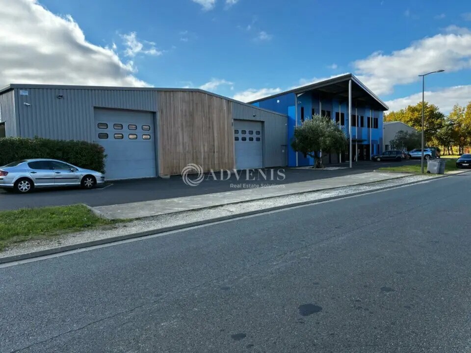 Vente Local d'activités 2 028 m² - Photo 1