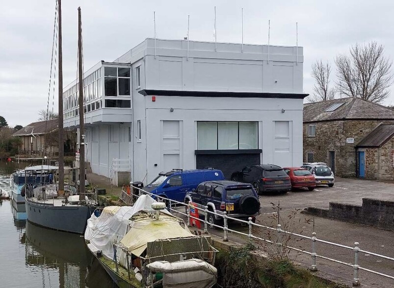 Town Quay, Truro for sale - Building Photo - Image 1 of 6