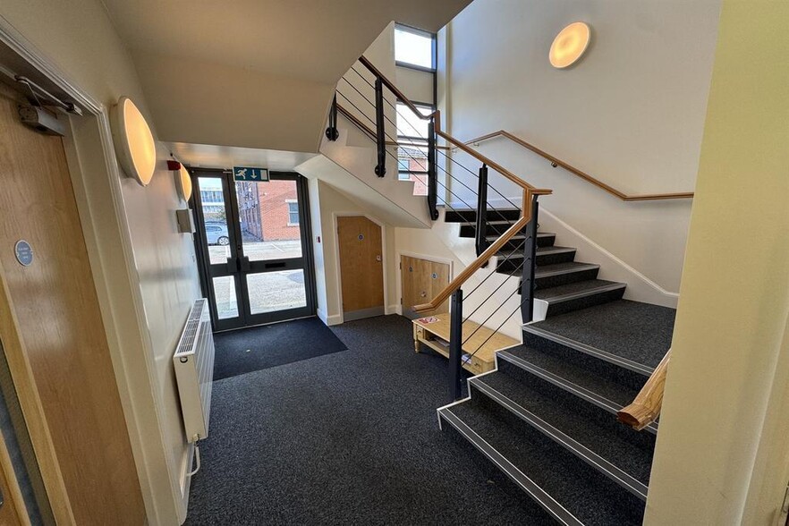 Eldon Rd, Beeston to rent - Building Photo - Image 2 of 19