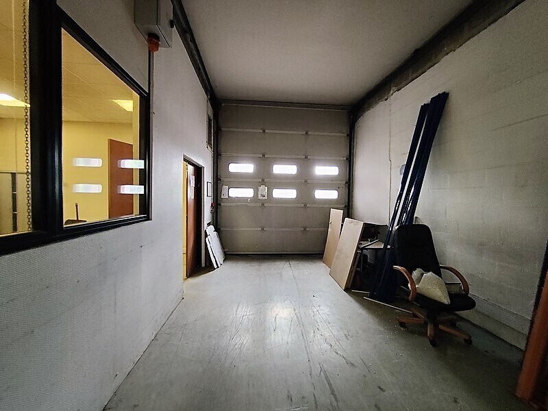 Light Industrial in Villiers-sur-Marne for sale Interior Photo- Image 1 of 19