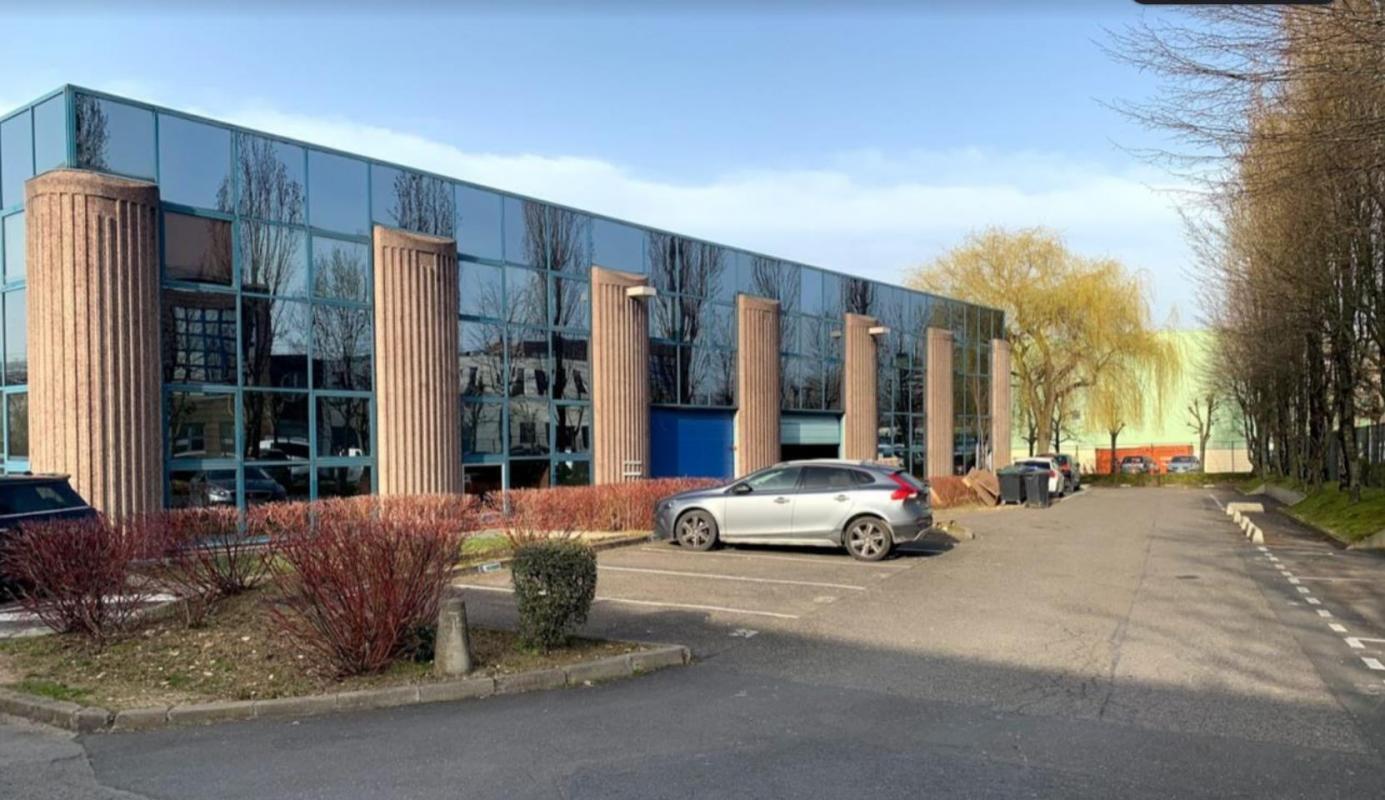 Office in Villiers-sur-Marne to rent Building Photo- Image 1 of 5