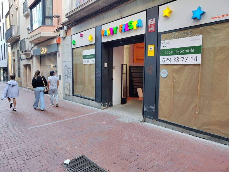 Retail in Terrassa, Barcelona to rent - Building Photo - Image 3 of 6
