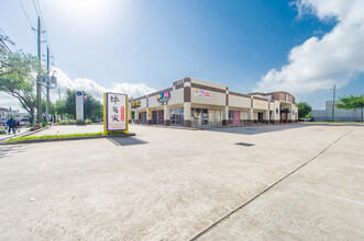 9715 Bellaire Blvd, Houston, TX for sale Building Photo- Image 1 of 1