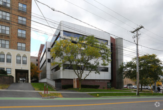 1000 E Genesee St, Syracuse, NY for rent Building Photo- Image 1 of 12