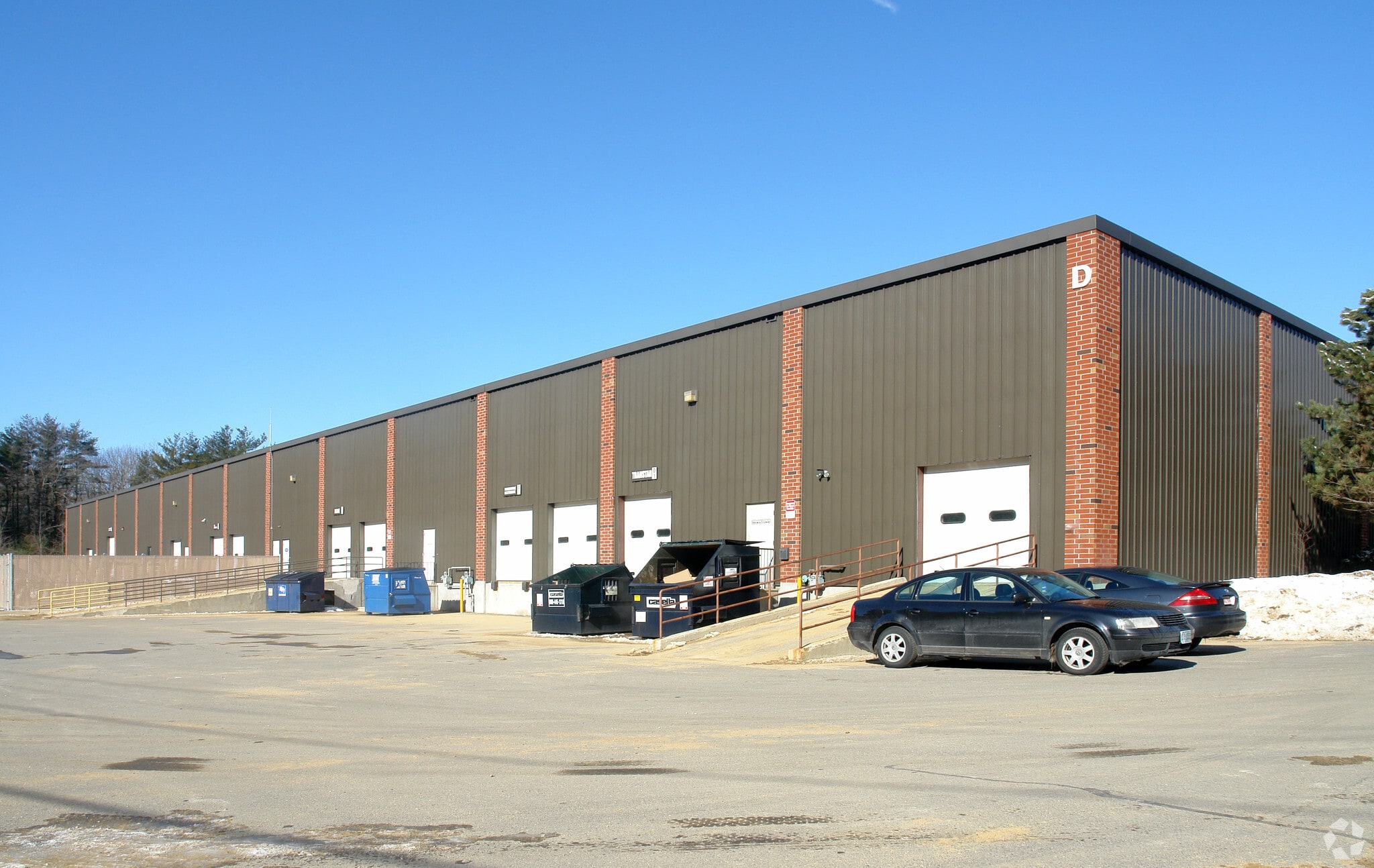 7 Raymond Ave, Salem, NH for sale Primary Photo- Image 1 of 1