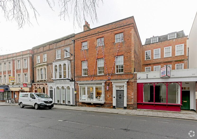 8 High St, Windsor for sale - Primary Photo - Image 1 of 1