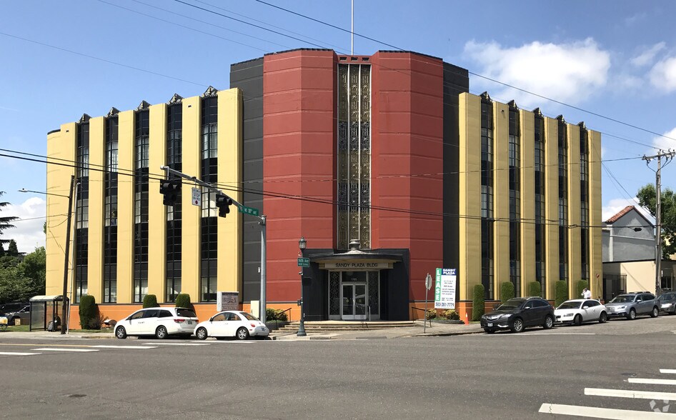 1785 NE Sandy Blvd, Portland, OR for rent - Building Photo - Image 1 of 6