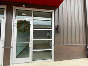 331 Corporate Wood Dr, Magnolia, TX for rent Building Photo- Image 1 of 6