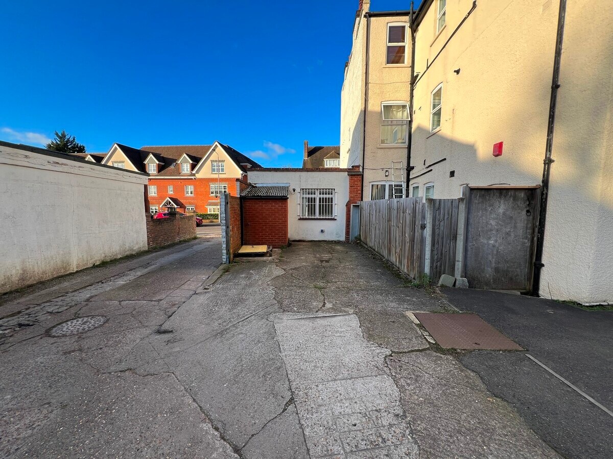 44A Upper Mulgrave Rd, Sutton SM2 7AZ Office for Rent UK