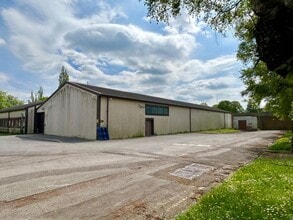 Camp Rd, Upper Heyford to rent Interior Photo- Image 1 of 3