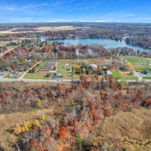 00 Lapeer, Columbiaville, MI for sale - Primary Photo - Image 1 of 8