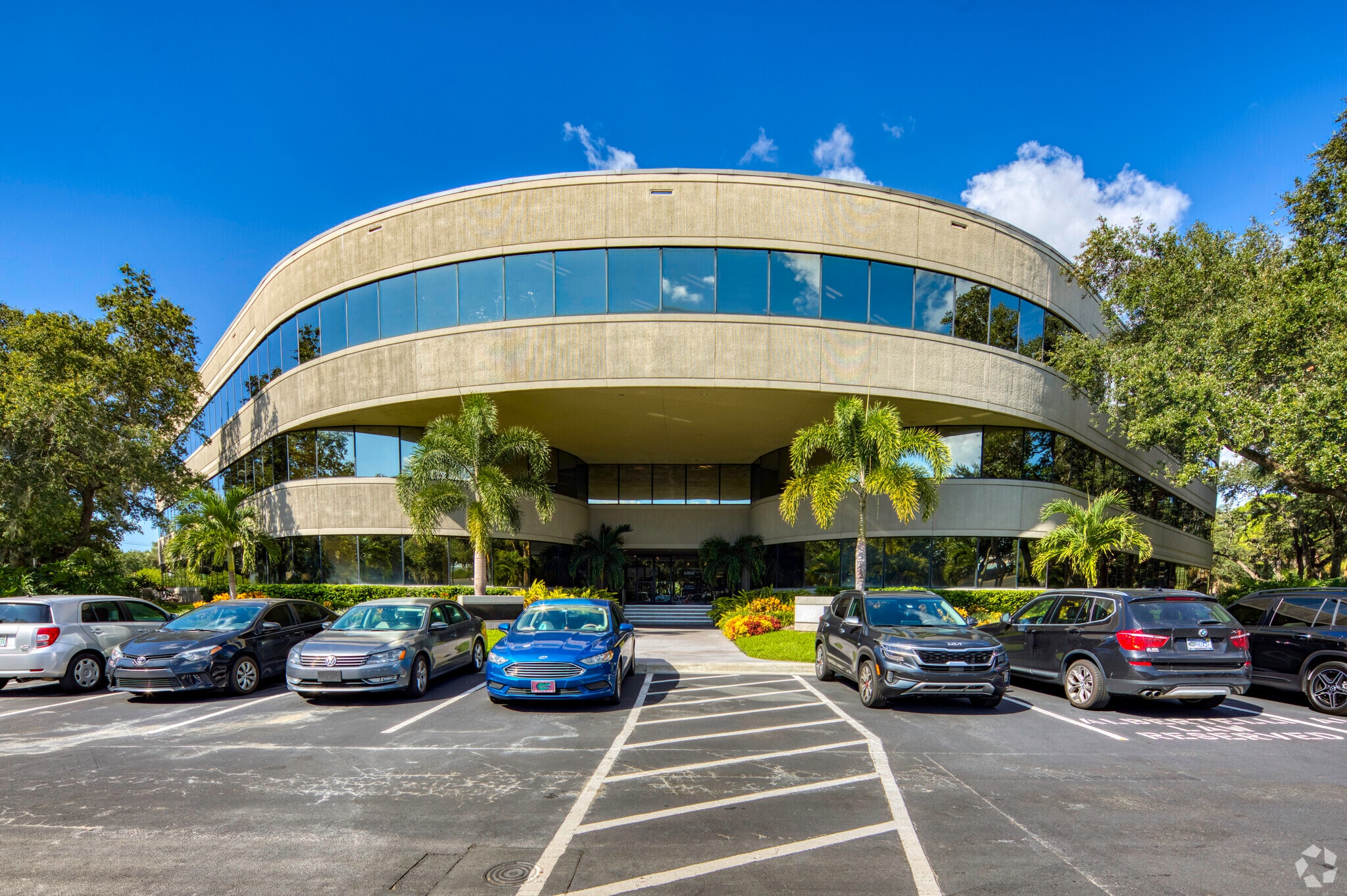 5404 Cypress Center Dr, Tampa, FL to rent Building Photo- Image 1 of 26